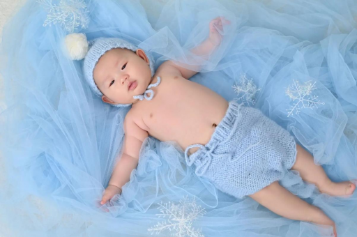 东至三岁宝宝肚子大